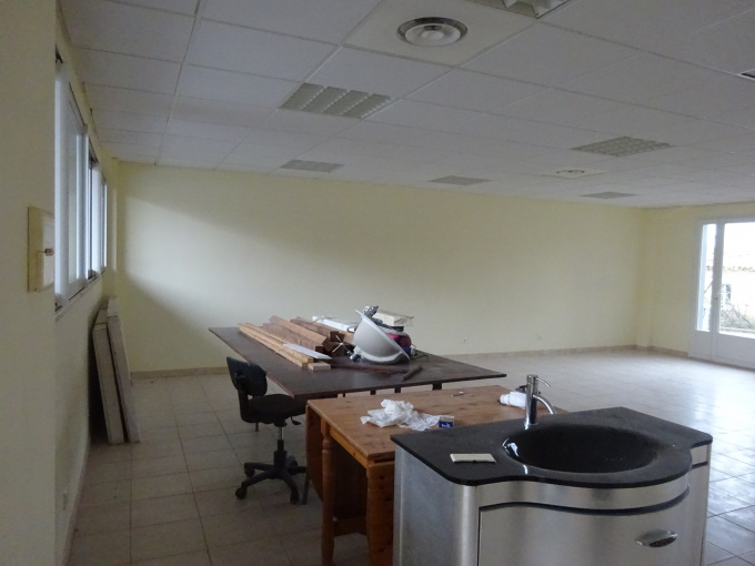 Location Immobilier Professionnel Local commercial Gardanne (13120)
